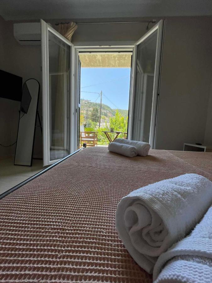 Apricus Apartments Apolpaina ภายนอก รูปภาพ